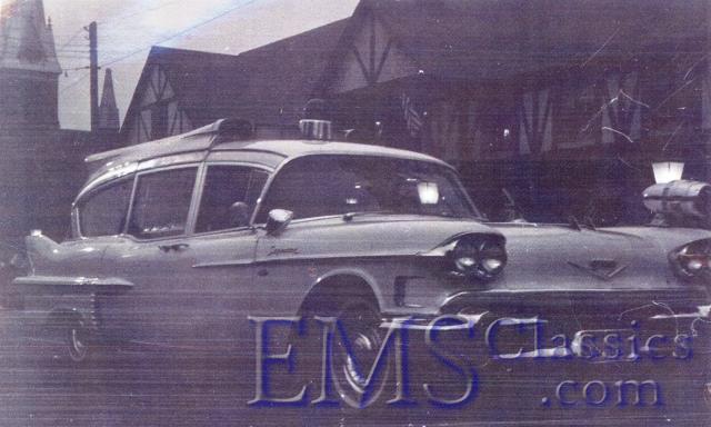 1958SuperiorCadillac,SarniaON,photoLenLanglois.jpg