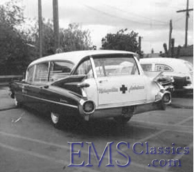 1959SuperiorCadillac,Metro02,VancouverBC.jpg