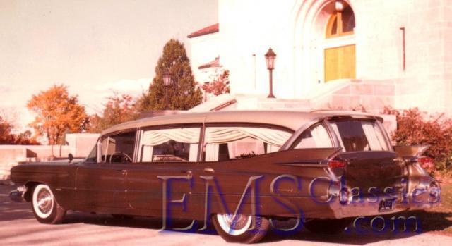 1959SuperiorCadillac02,photoWaltMcCall.jpg