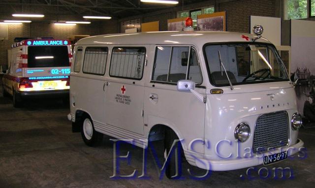 1959Transit,NationaalAmbulanceMuseum,Netherlands.JPG