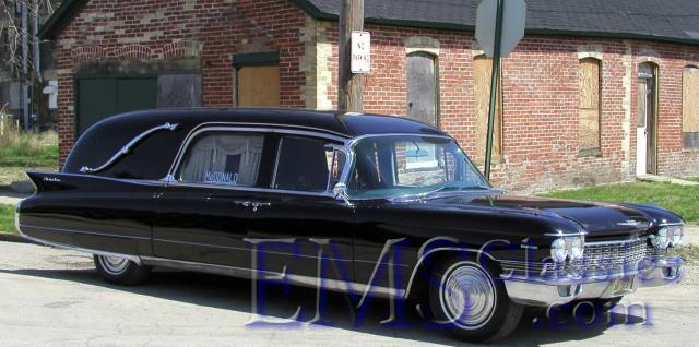 1960EurekaCadillac01,McDonald,RockFallsIL,infrontofEurekafactory.jpg