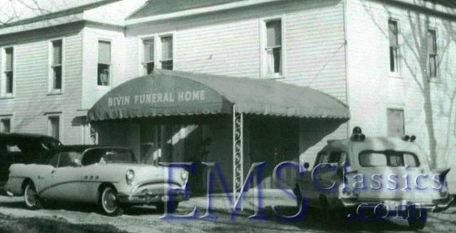 1960RichardBrothersBriareanChryslerR,BivinFH,MorrisonvilleIL,photoDrRogerWhitex.jpg