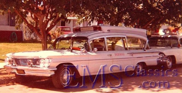 1960SuperiorPontiac,BrentwoodCA,photoDrRogerWhite.jpg