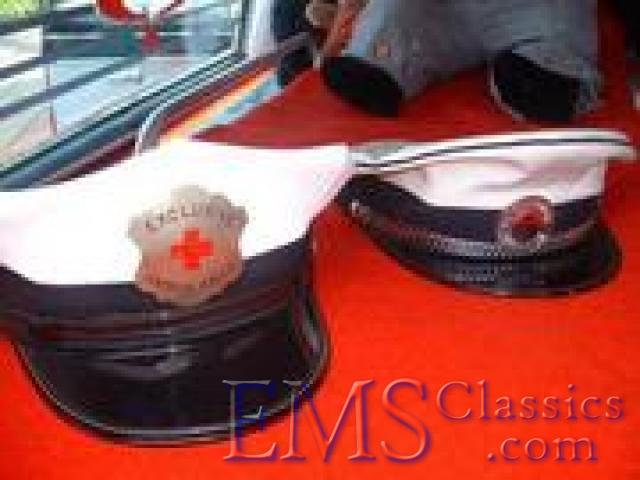 1960sExclusiveMetropolitanhats,VancouverBC,photoFraserField.jpg