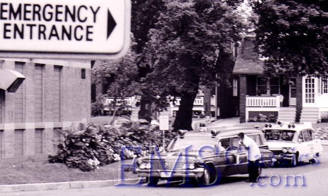 1961FlxibleBuick1960SuperiorCadillac,TorontoON,photoBruceNewton.jpg