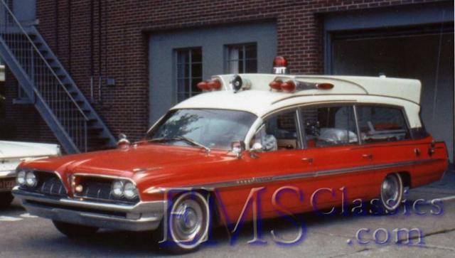 1961SuperiorPontiac,SilverCreek,photoSteveLoftin.jpg
