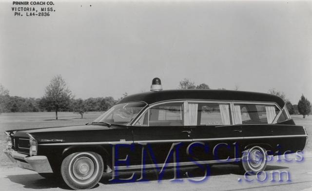 1963PinnerPontiac,photoCaryLivingston.jpg