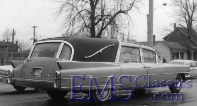 1963SuperiorCadillac,MorrisFH02,WindsorON,photoWaltMcCall.jpg