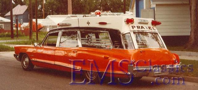 1963SuperiorPontiac,PraxelMN02,photoDrRogerWhite.jpg
