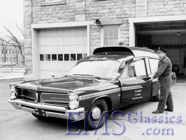 1963SuperiorPontiac,USArmy,photoRichLitton.jpg