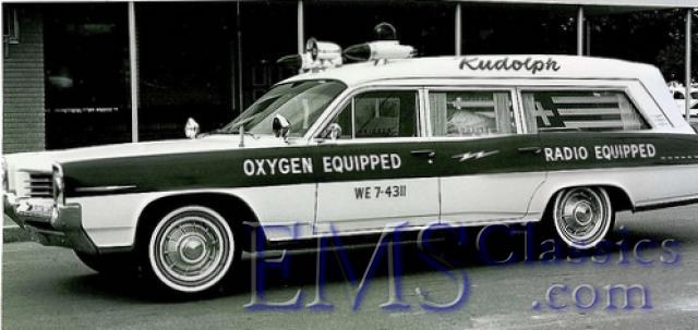 1964SuperiorPontiac,WaxahachieTX,photoJimMoshinskie.jpg