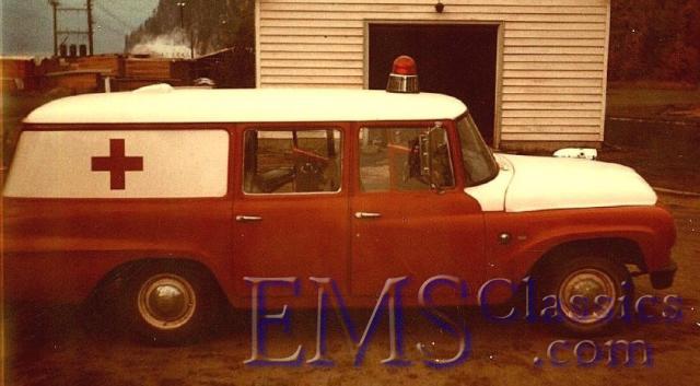 1965International,SlocanValleyBC,photoBillLeverett.jpg