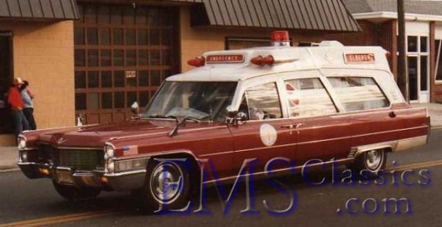 1965SuperiorCadillac,ElberonNJ,photoSteveLoftin.jpg