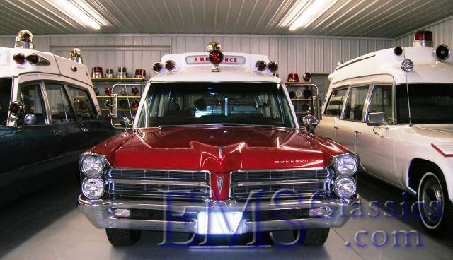 1965SuperiorPontiac,ownerEvanButchers,exTheDallesOR.JPG