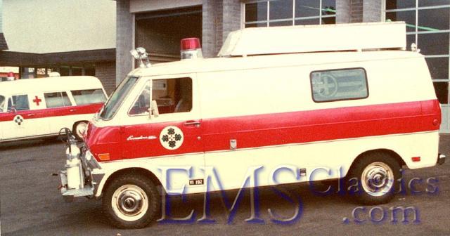 1966BinzMercedes1970Ford,PortAlberniBC,photoBillLeverett.jpg