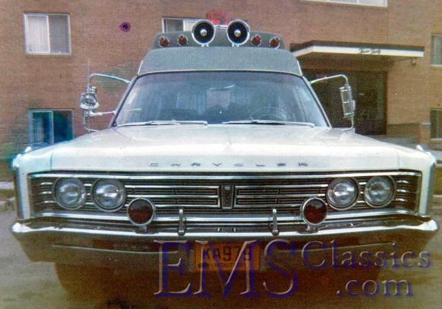 1966Chrysler02,WinnipegMB,photoTerryLange.jpg