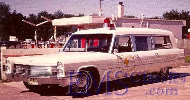 1966MillerMeteorCadillac,GoldCross03,RochesterMN,photoDrRogerWhite.jpg