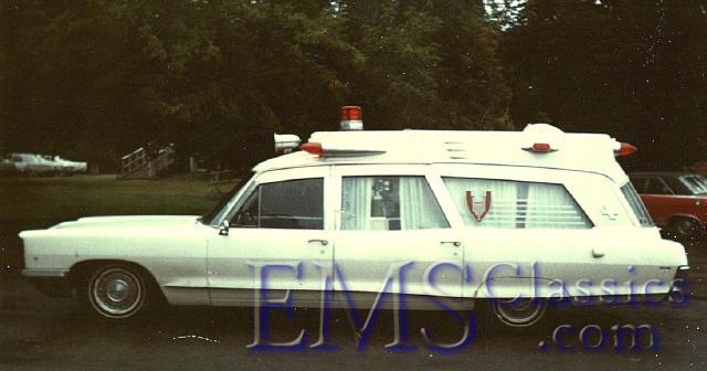 1966SuperiorPontiac,AbbotsfordorMissionBC02,photoBillLeverett.jpg
