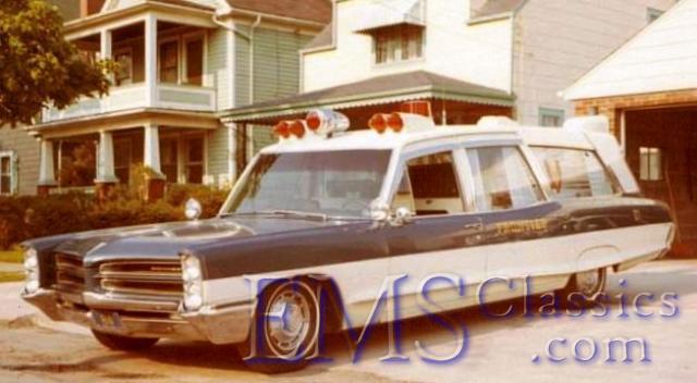 1966SuperiorPontiac,Frontier,NiagaraFallsNY,photoSteveLoftin.jpg