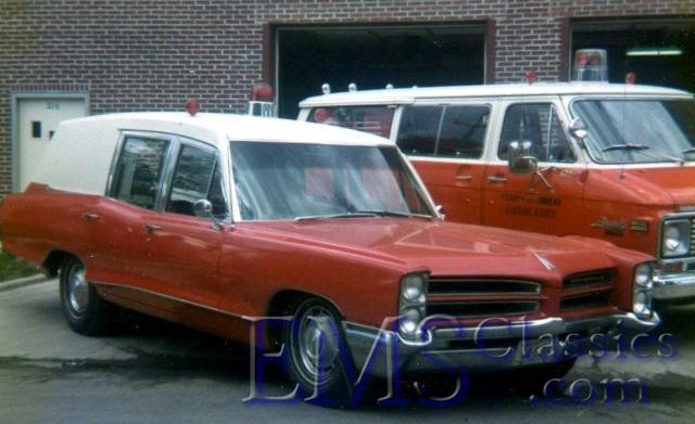 1966SuperiorPontiac,TwinCities,FargoNDMoorheadMN,photoTerryLange.jpg
