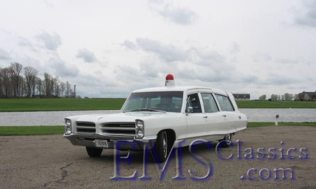 1966SuperiorPontiac02,carphotoRonDevies.JPG