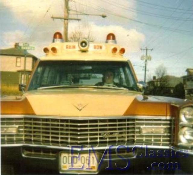 1967SuperiorCadillac,RainbowAS,SeattleWA,photoCliffBergum.jpg