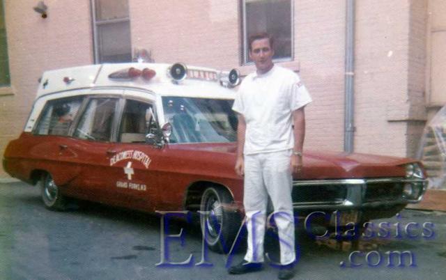 1967SuperiorPontiac,Deaconess,GrandForksND,photoTerryLange.jpg