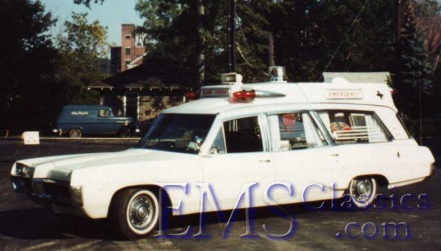 1967SuperiorPontiac,SilverCreek,photoSteveLoftin.jpg