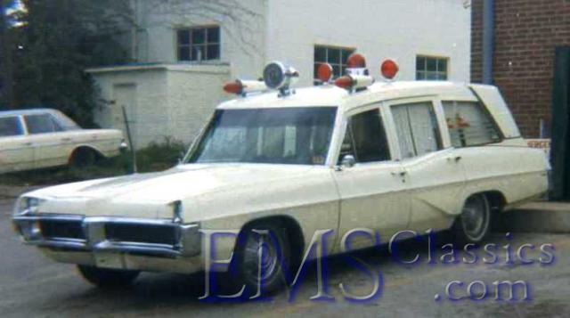1967SuperiorPontiac,TahlequahOK,photoSteveLoftin.jpg