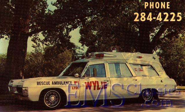 1967SuperiorPontiac01,WinnipegMB.jpg
