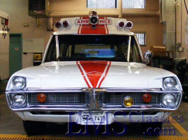 1967SuperiorPontiac03,photoCliffBergumcompressed.JPG