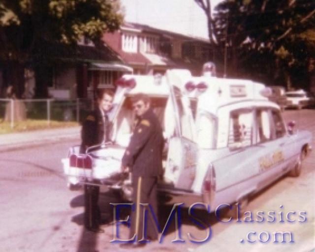 1968SuperiorCadillac,DeanLyndenRickConnell,photoBruceNewton.jpg
