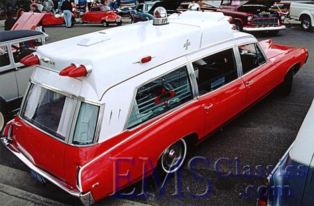 1969SuperiorPontiac,BCphotoCliffBergum.jpg