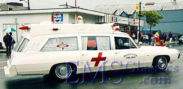 1969SuperiorPontiac,noterearbumper,BC,PhotoBillLeverett.jpg