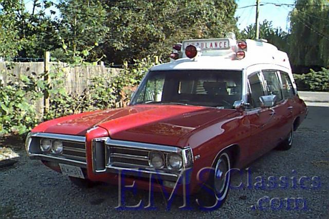 1969SuperiorPontiac,photoEricParry.jpg