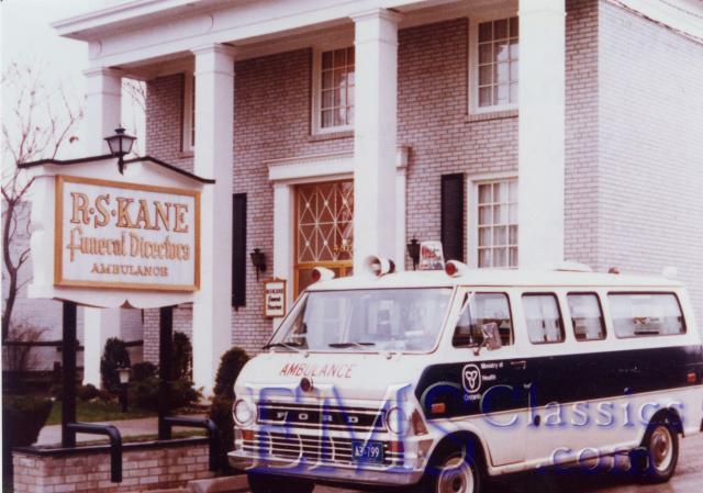 1970GoldLineFord.jpg