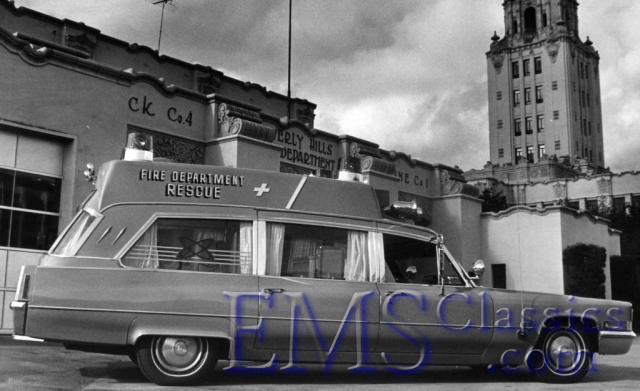 1970SuperiorCadillac,BeverleyHillsCA,photoLouFarahcomp.jpg