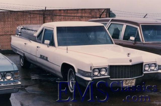 1970SuperiorCadillac,FlowerCar,photoCaryLivingston.jpg