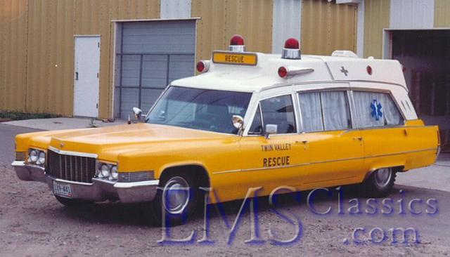1970SuperiorCadillac,TwinValley,phRichLitton.jpg