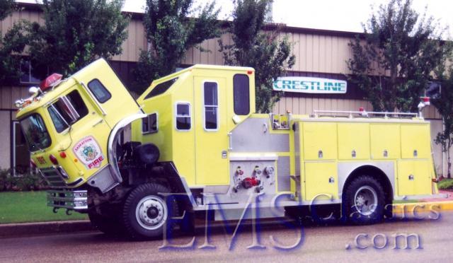 1970sInternational01,manufacturecabenclosure,SaskatoonSK.jpg