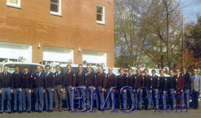 1970sgroupphoto01,photoBlakeForsyth.jpg