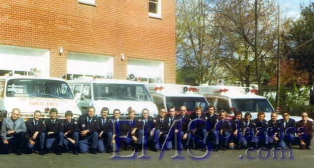 1970sgroupphoto02,photoBlakeForsyth.jpg