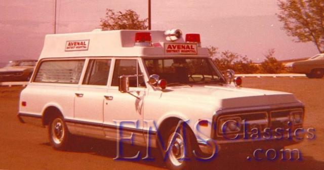 1971CenturyCoachGMSuburban,AvenalCA,photoDrRogerWhite.jpg