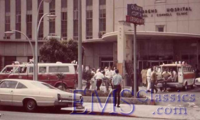 1971LosAngelesCAdisasterdrill04,photoTomParkinson.jpg