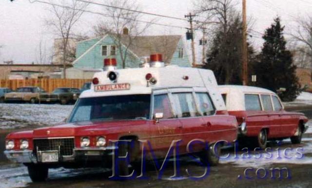 1971SuperiorCadillac1962FlxibleBuick,LittleFallsMN,photoTerryLange.jpg