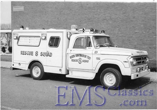 1971SwabDodge,phRichLitton.jpg