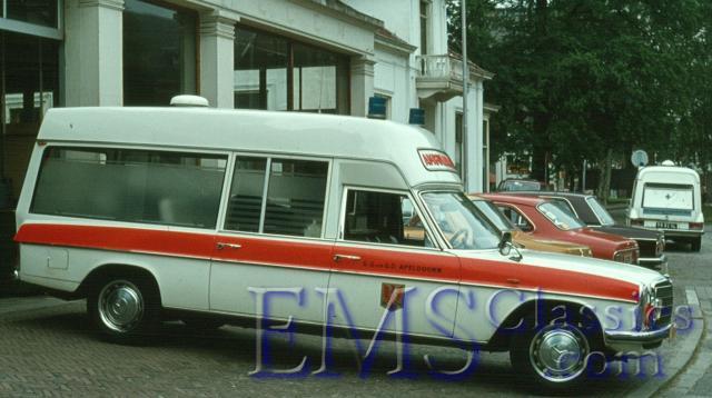 1972BinzMercedes,Apeldoorn02,phPietHoivng.jpg