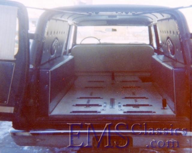1972GMSuburban,BonnyvilleAB03.jpg