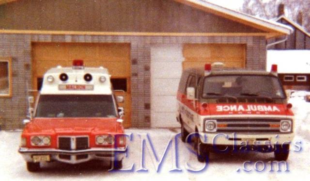1972SuperiorPontiac,74Dodge,phBTaylor.jpg