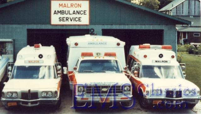 1972SuperiorPontiacs05,1977WayneGM,PortageLaPrairieMB,photoBrianSchauf.jpg